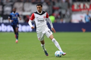 韦德体育官方网站-回声报:利物浦与埃基蒂克达成协议,曼联曾接触球员代表但被秒拒